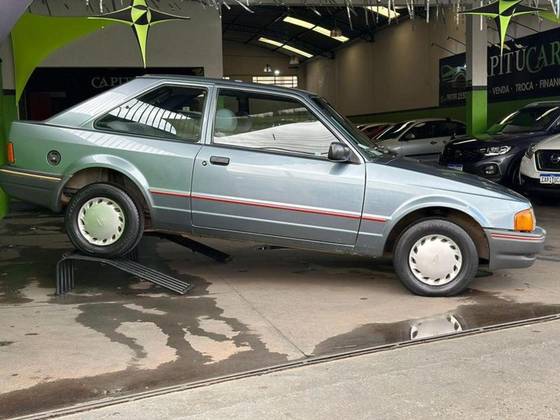 FORD ESCORT 1.0 HOBBY 8V GASOLINA 2P MANUAL
